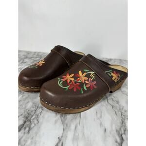 Tessa Handpainted Swedish Clogs Womens Size 38 Wooden Leather Brown Floral